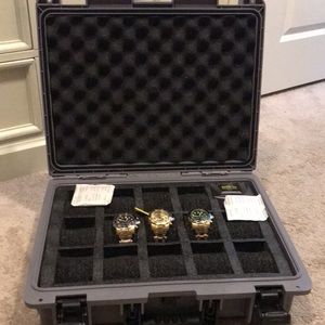 Invicta Pro Divers + 15 slot Dive Box